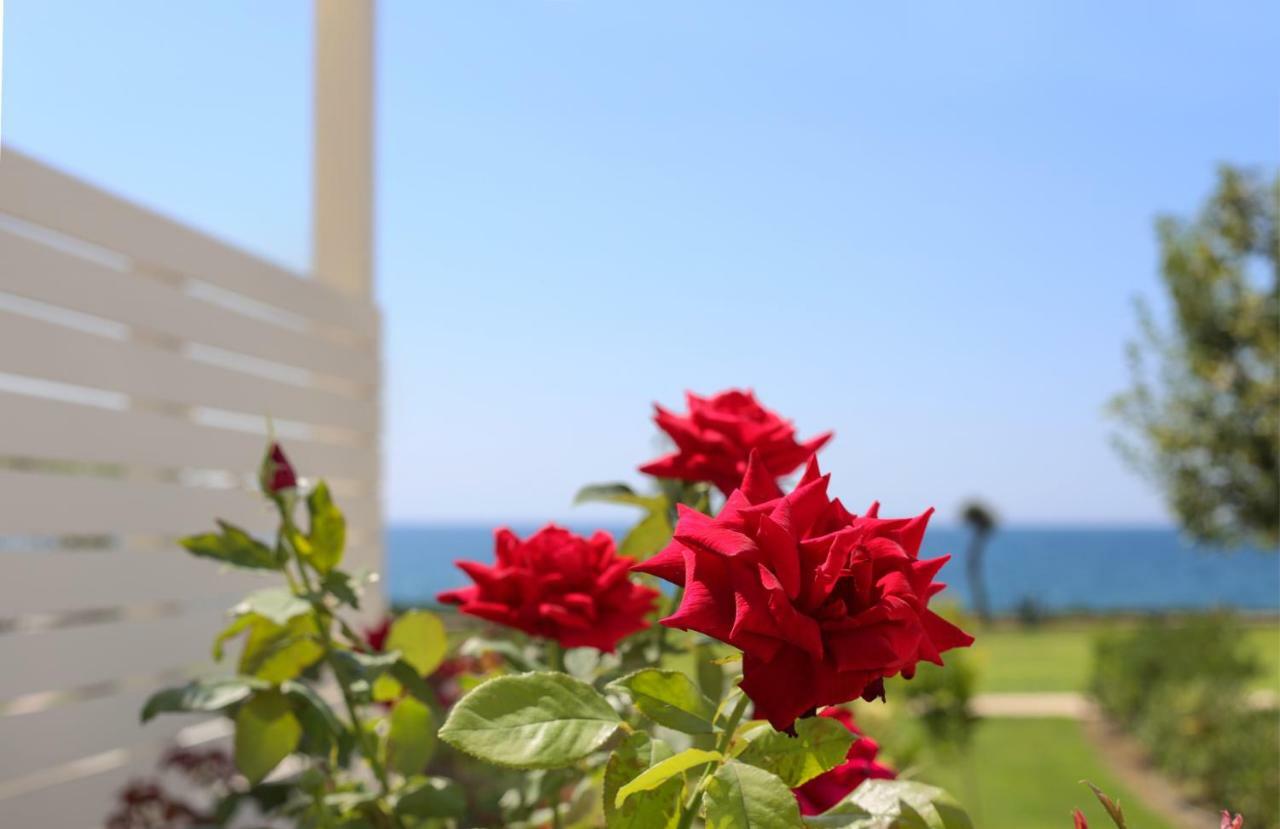 Mareggio Exclusive Residences & Suites Gythio Bagian luar foto