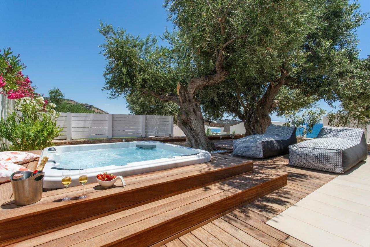 Mareggio Exclusive Residences & Suites Gythio Bagian luar foto